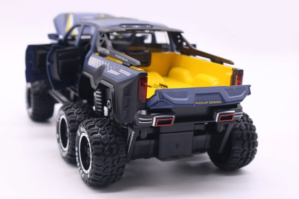 Mercedes X-Class Custom 6x6 OFF-ROAD em Escala 1:28