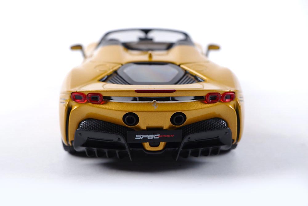Ferrari SF90 Spider (Escala 1:18)