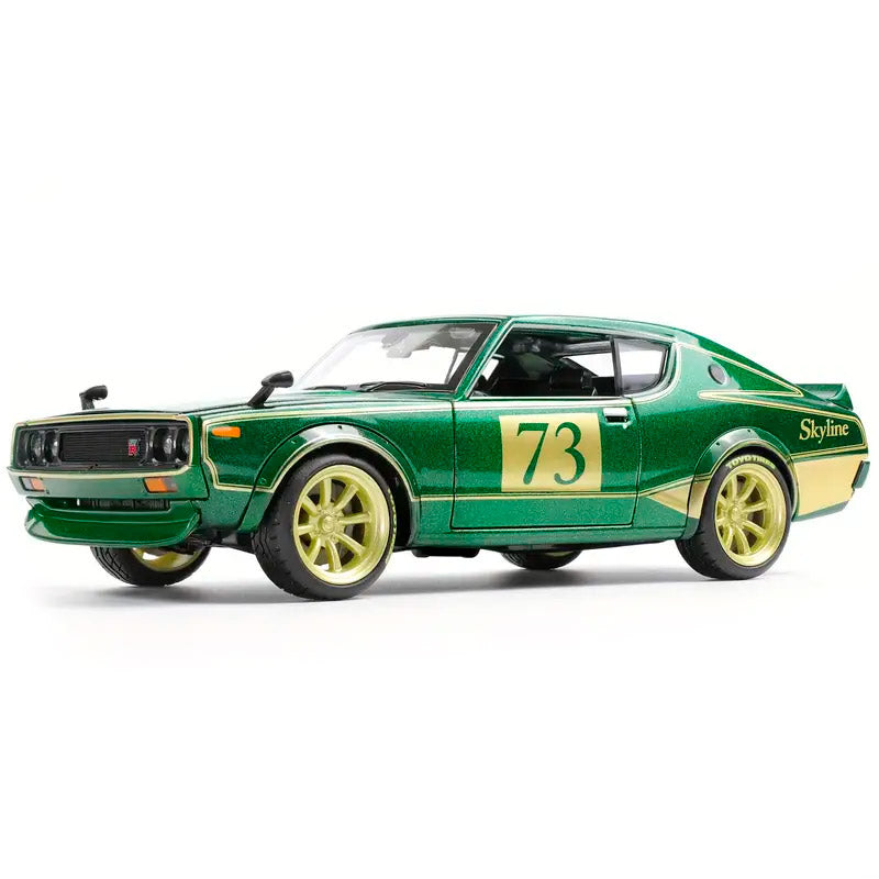 Nissan Skyline 2000 GT-R (KPGC110) em Escala 1:24