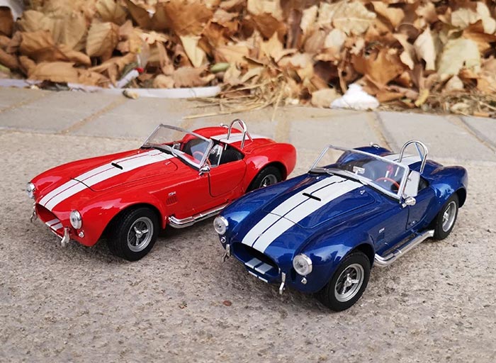 Shelby Cobra 427 S/C 1965 (Escala 1:24)