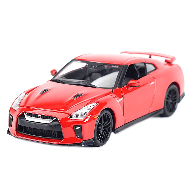 Nissan GTR R35 2017 em Escala 1:24