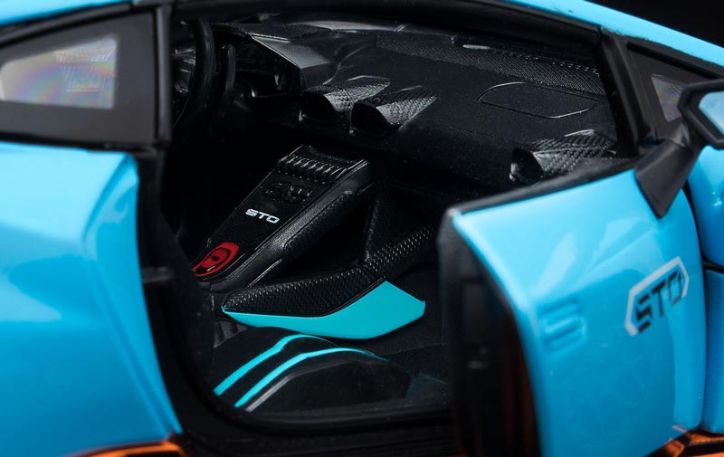 Lamborghini Huracán STO (Escala 1:18)