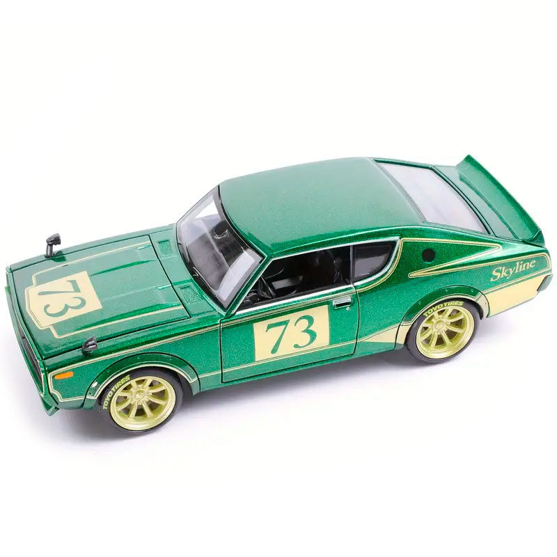 Nissan Skyline 2000 GT-R (KPGC110) em Escala 1:24
