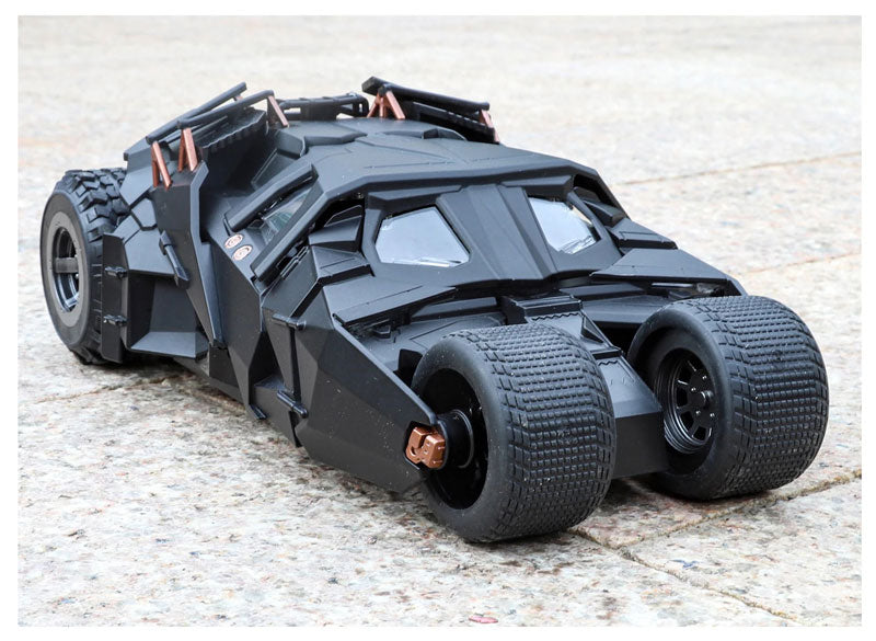 Batmóvel Tumbler 1:24 em Metal