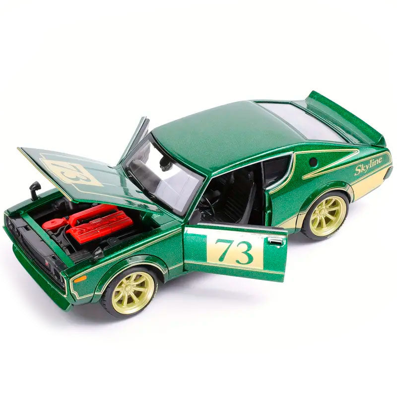 Nissan Skyline 2000 GT-R (KPGC110) em Escala 1:24