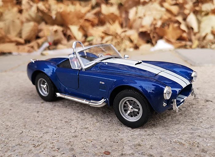 Shelby Cobra 427 S/C 1965 (Escala 1:24)