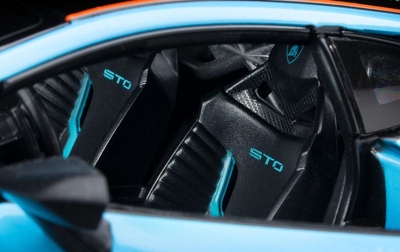 Lamborghini Huracán STO (Escala 1:18)