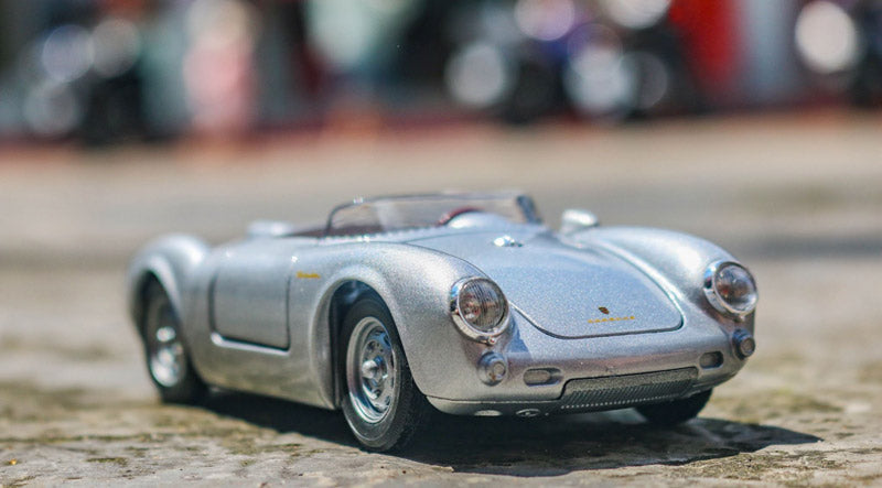 Porsche 550 Spyder 1:24