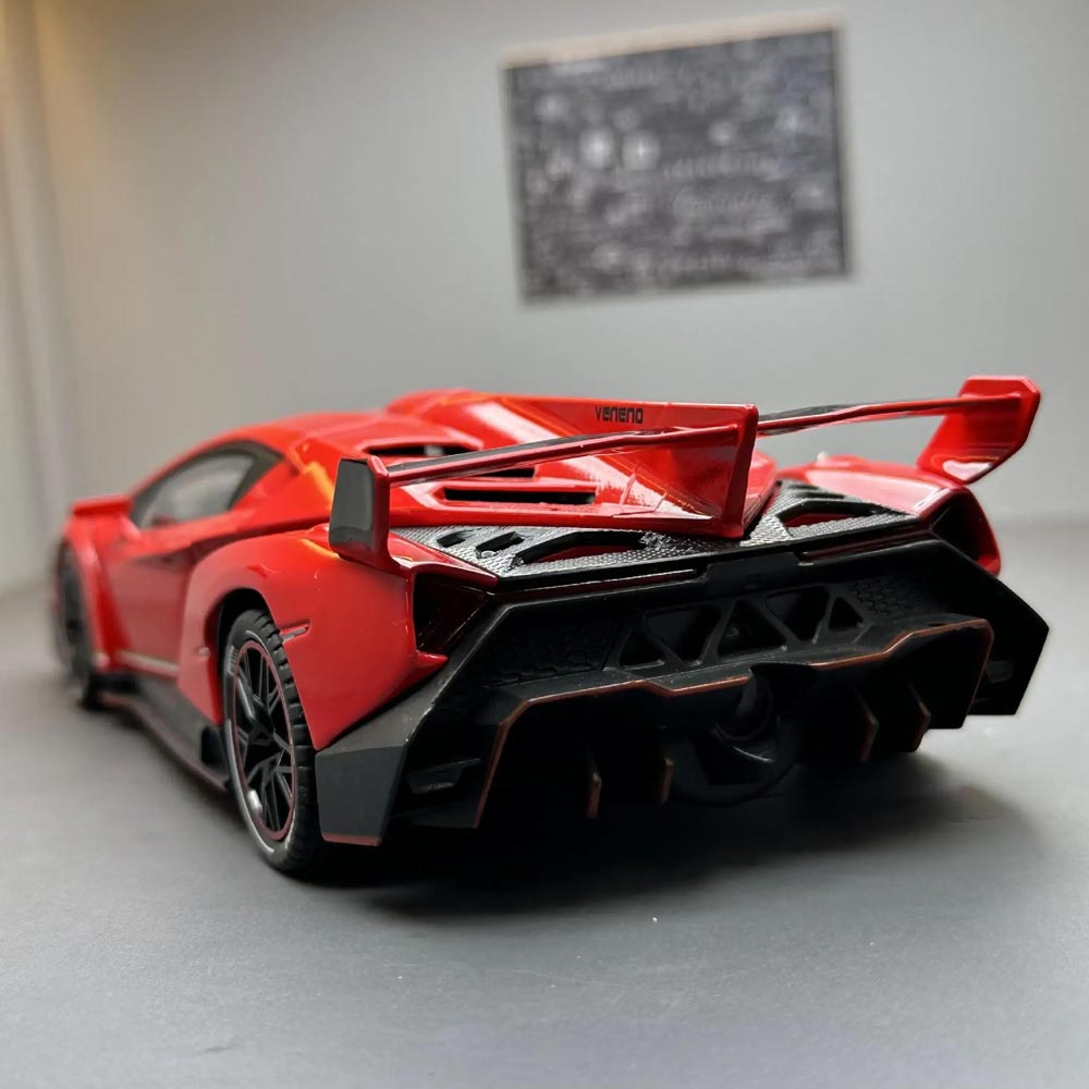 Lamborghini Veneno em Escala 1:24