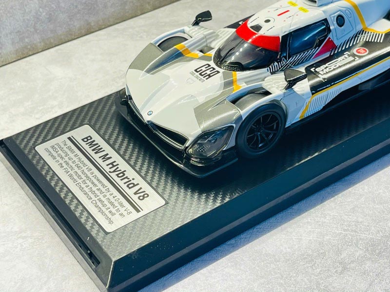 BMW M Hybrid V8 – Miniatura 1:24