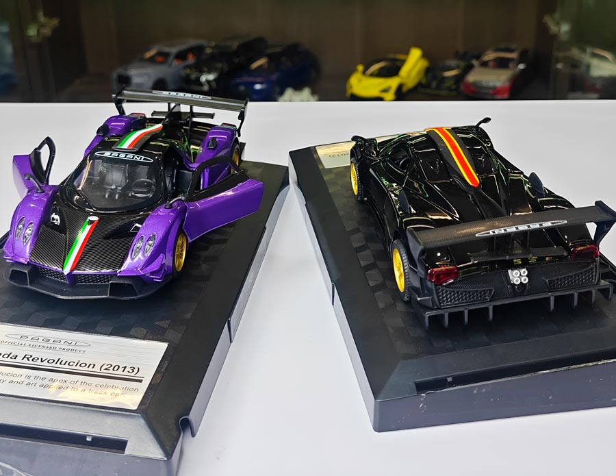 Pagani Zonda Revolución em Escala 1:31