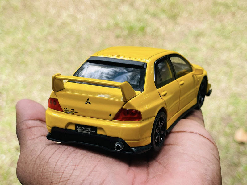 Mitsubishi Lancer Evolution - Miniatura 1:32 com Som e Luz