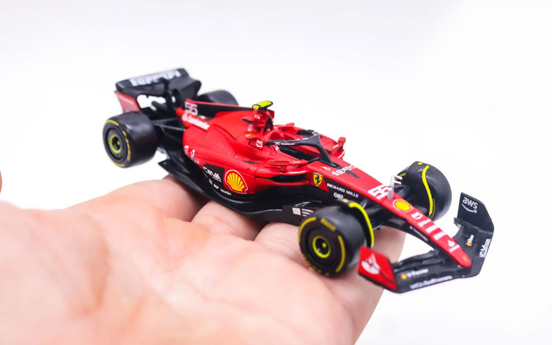 Ferrari F1 Modelo SF23 Ano 2023 (Escala 1:43)