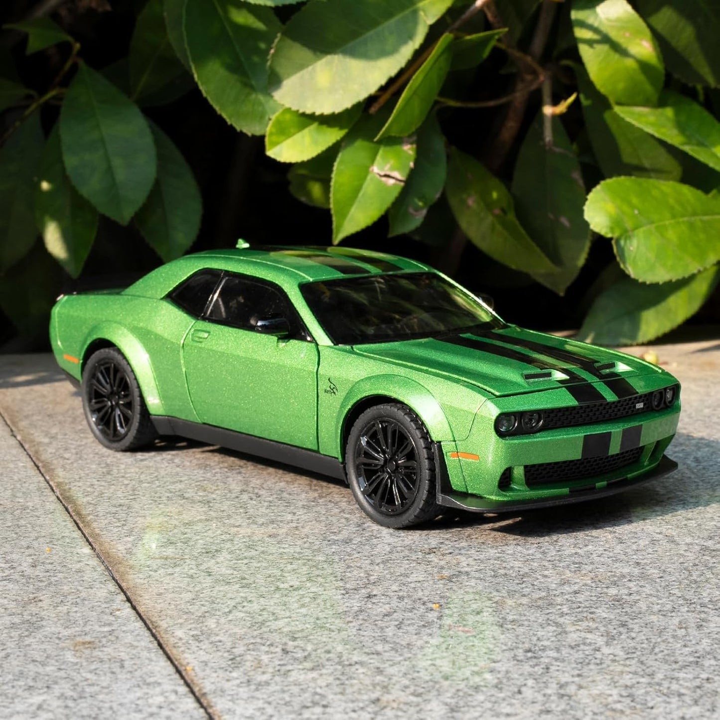 Dodge Challenger SRT Hellcat – Miniatura 1:22