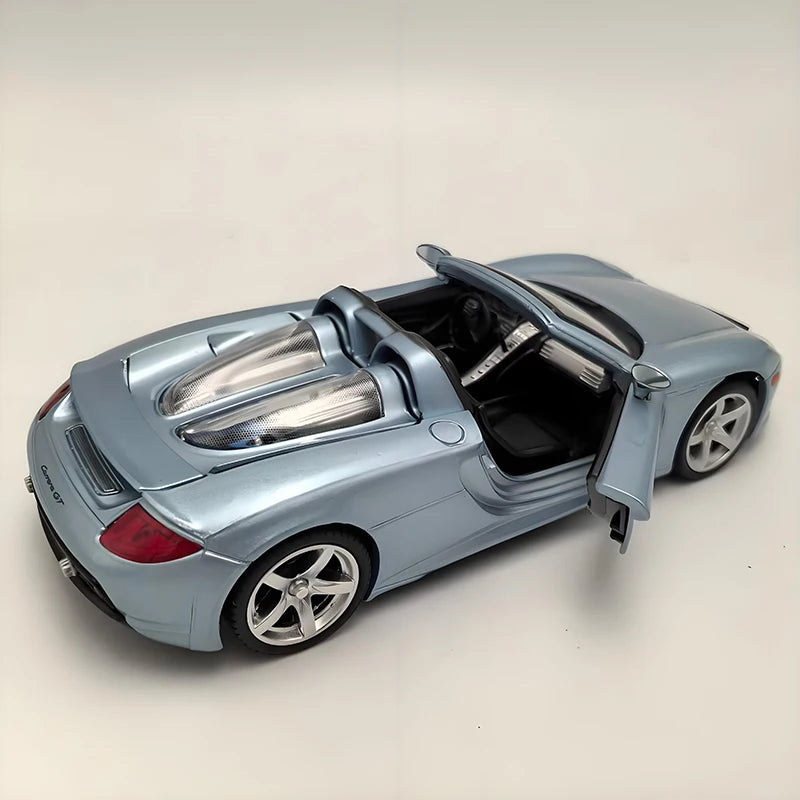 Porsche 911 Carrera GT em Escala 1:24
