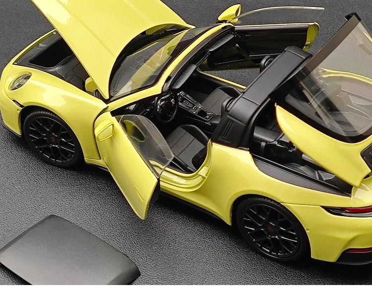 Porsche 911 Targa 4 GTS Hybrid (992.2) – Miniatura 1:18