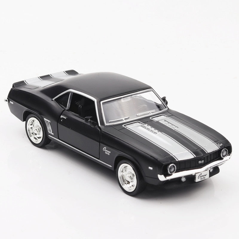 Miniatura Vintage de Camaro SS 1969 (Escala 1:36)