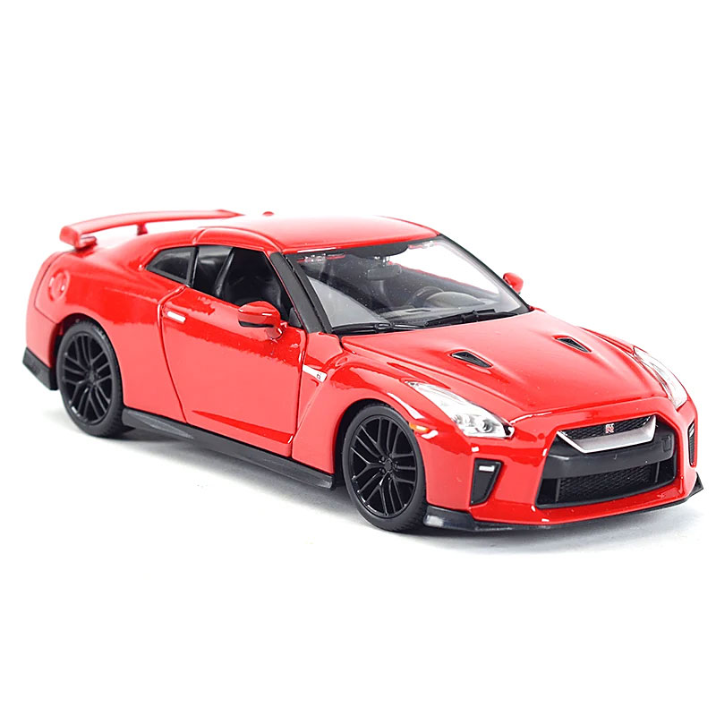 Nissan GTR R35 2017 em Escala 1:24