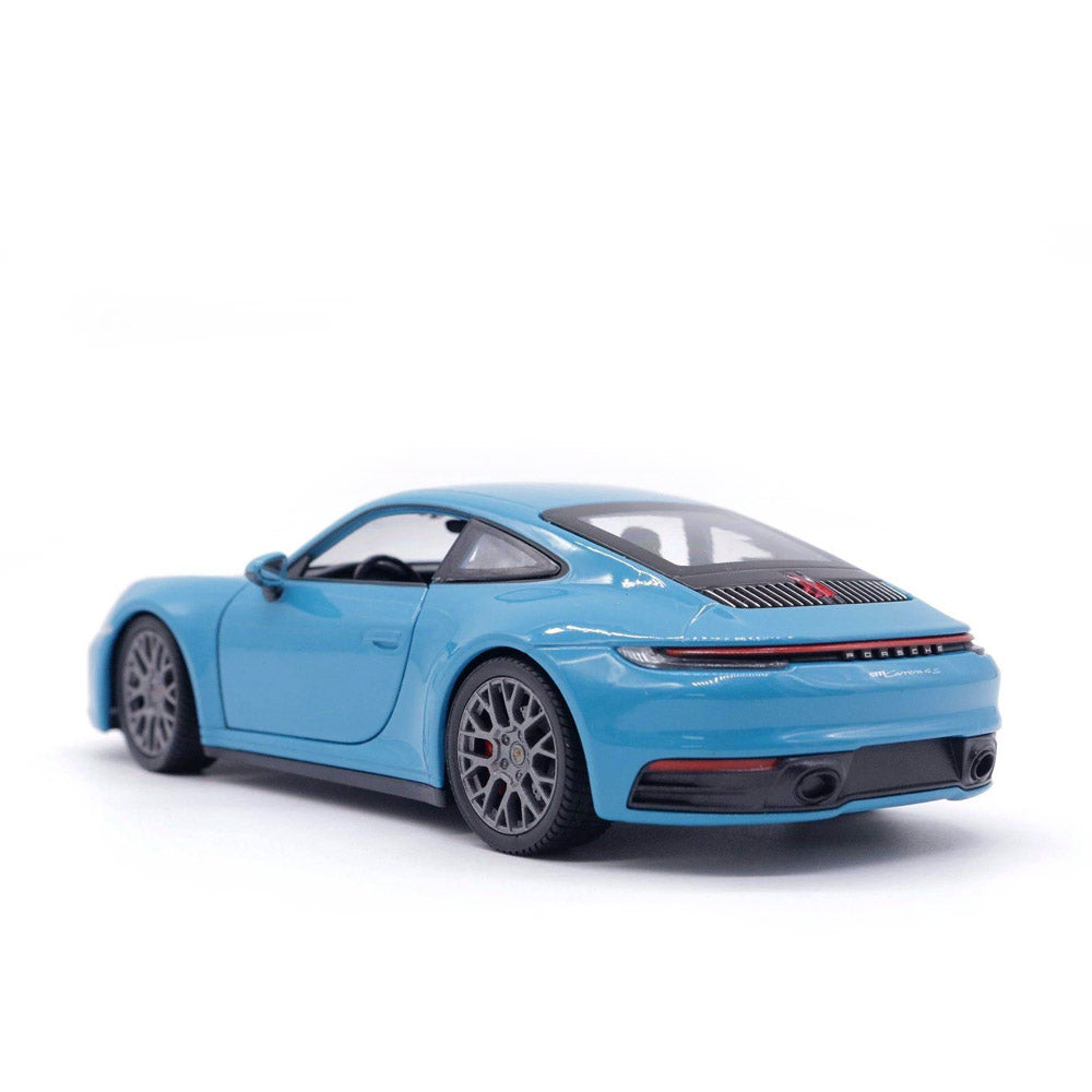 Porsche 911 Carrera 4S em Escala 1:24