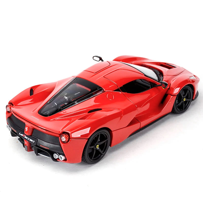 Ferrari LaFerrari em escala 1:18