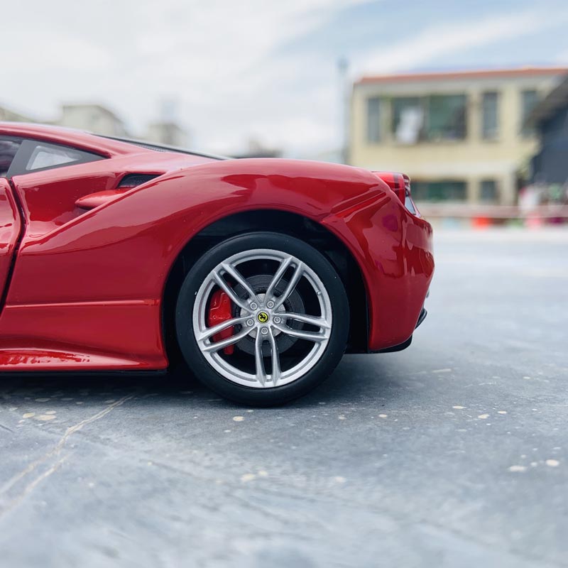 Ferrari 488 GTB (Escala 1:24)