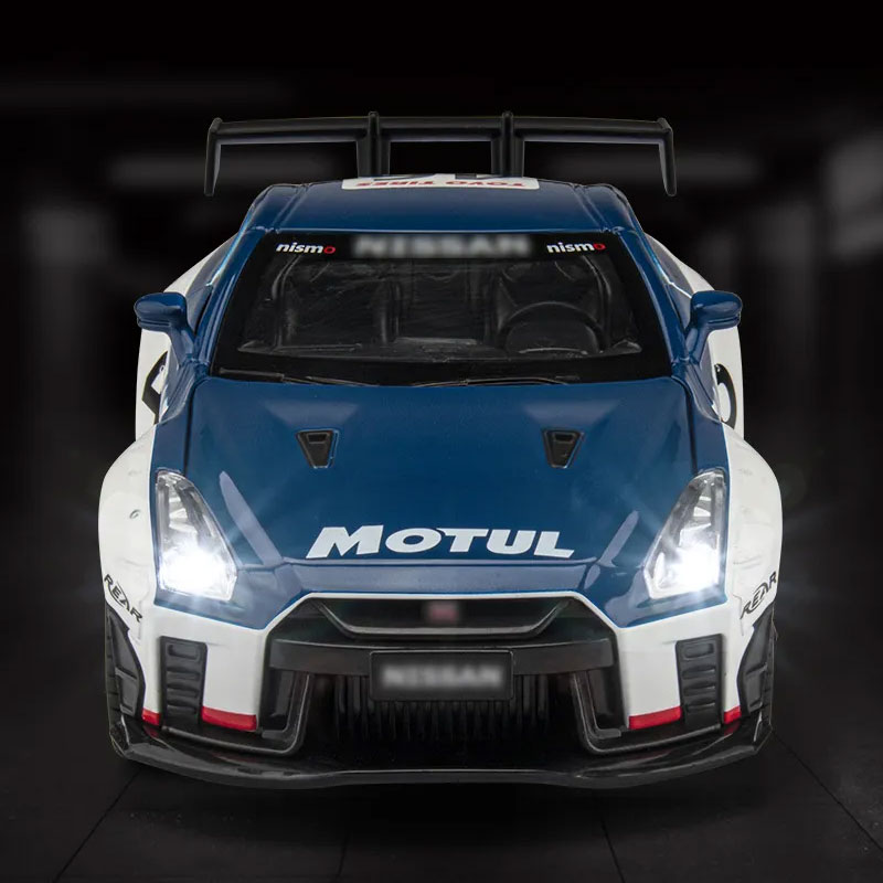 Nissan GTR Track Edition em Escala 1:22