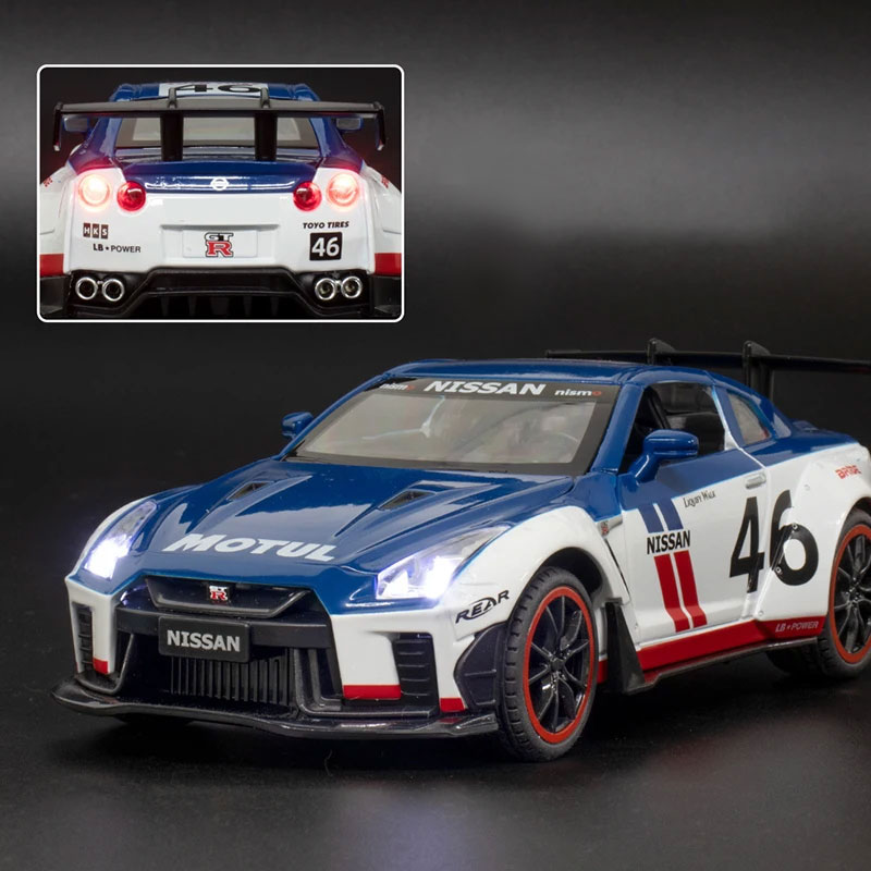 Nissan GTR Track Edition em Escala 1:22