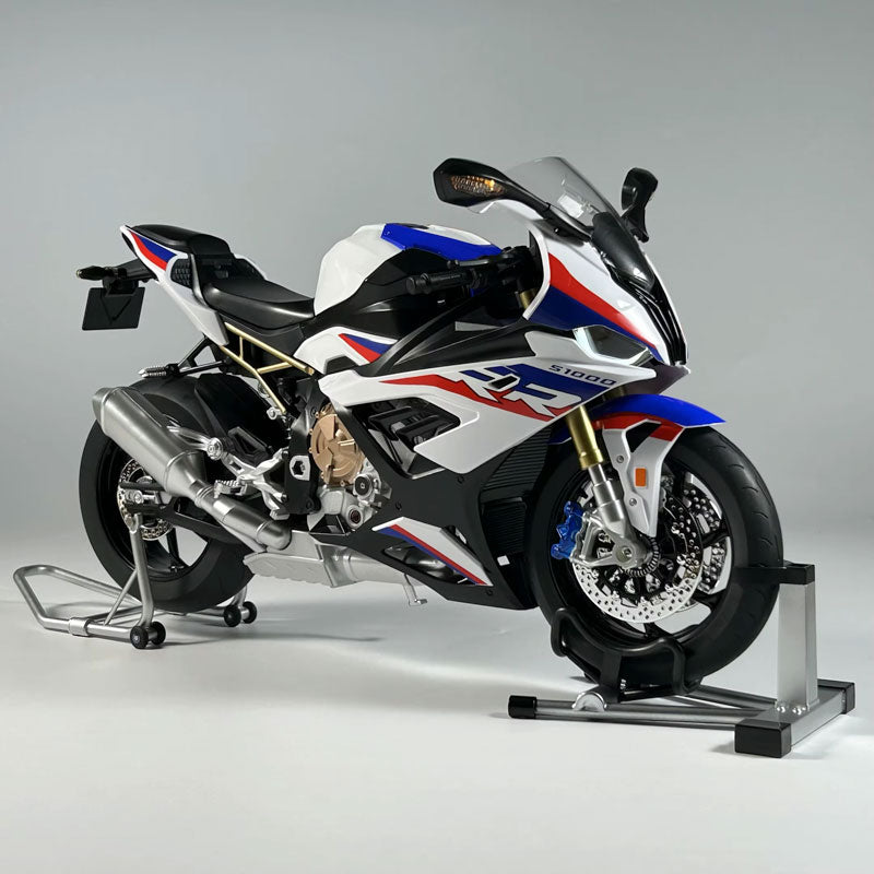 BMW S1000RR – Miniatura 1:6 com Spray no Escapamento e Funções Interativas