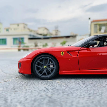 Ferrari 599 GTO (Escala 1:24)