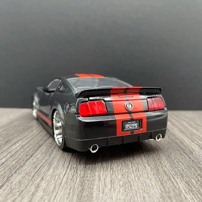 Ford Mustang Shelby GT500KR Custom em Escala 1:24