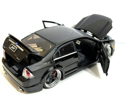 Ford Fusion 2006 1:24 – Jada Toys