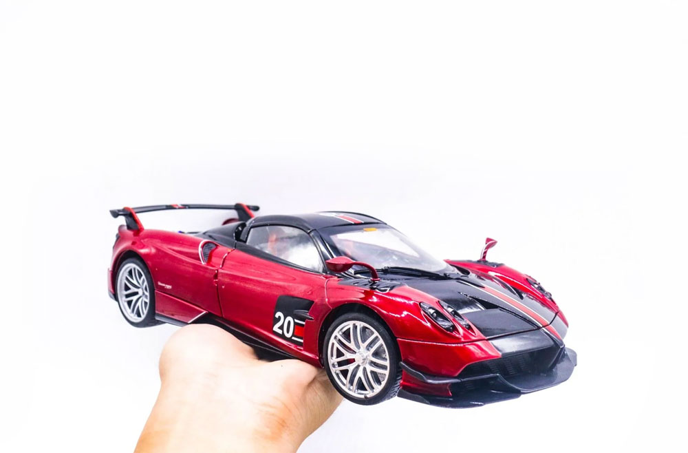 Pagani Huayra BC em Escala 1:18