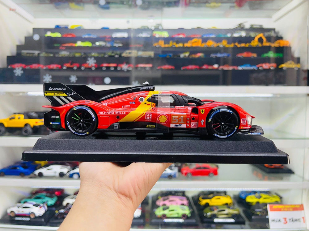 Ferrari 499P (24 Horas de Le Mans) em Escala 1:24