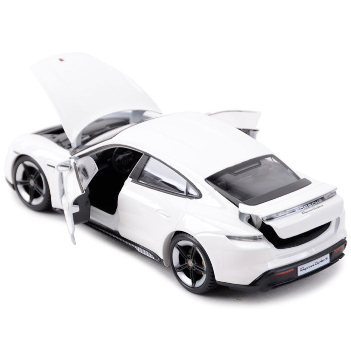 Porsche Taycan Turbo S (Escala 1:24)