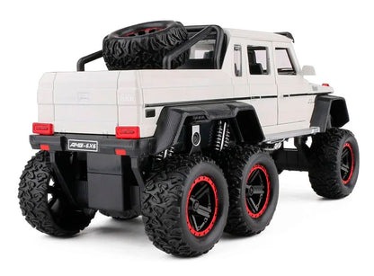 Mercedes G63 AMG Custom 6x6 em Escala 1:22