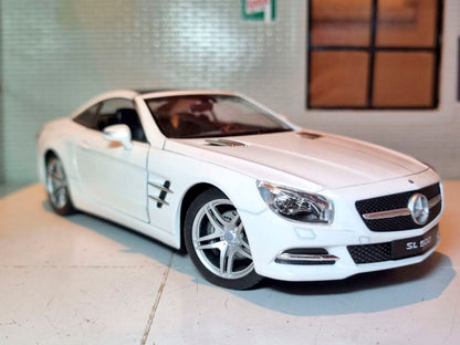 Mercedes SL500 2012 em Escala 1:24