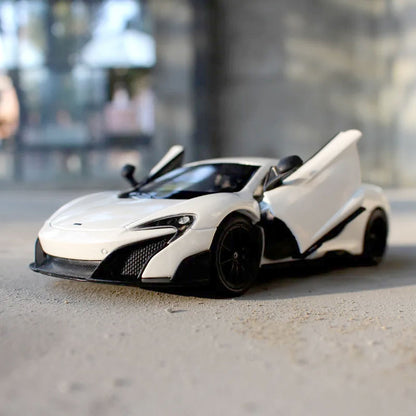 McLaren 675LT Escala 1:24