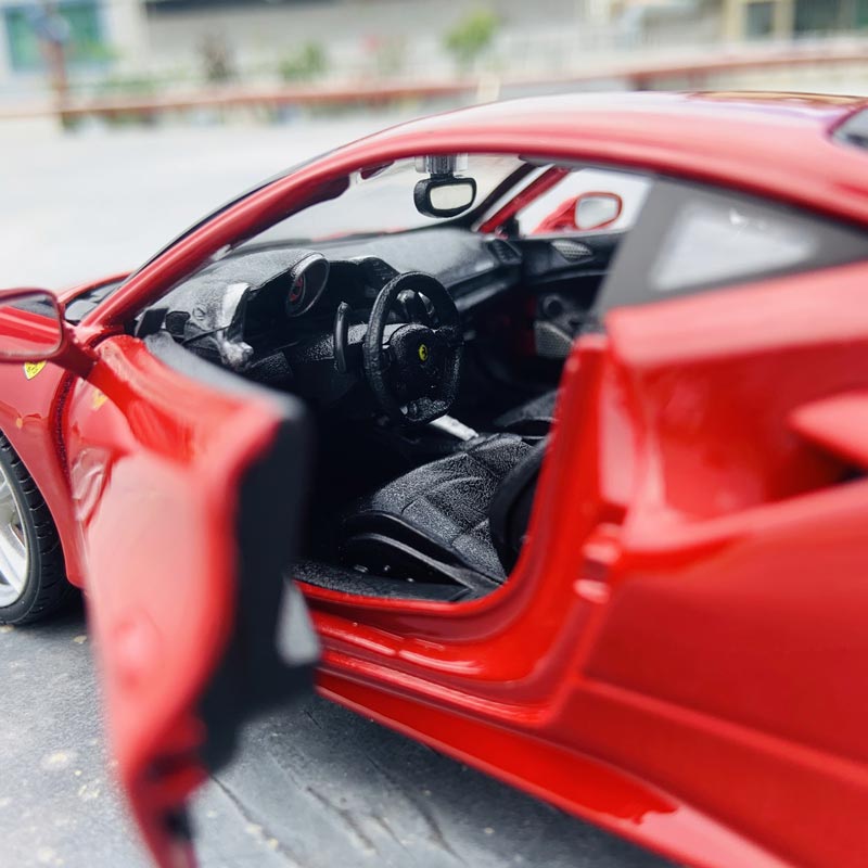 Ferrari 488 GTB (Escala 1:24)