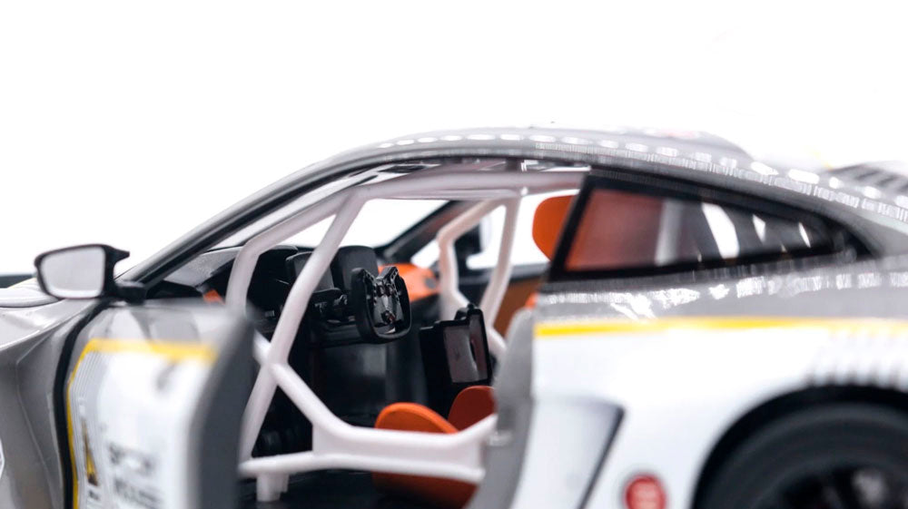 BMW M4 GT3 em Escala 1:24