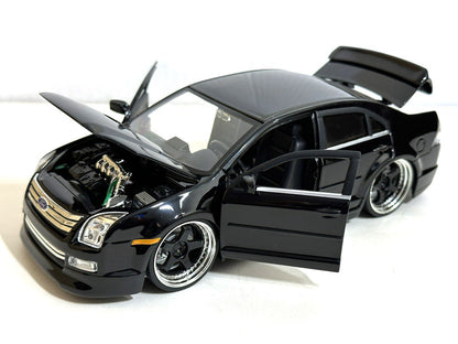 Ford Fusion 2006 1:24 – Jada Toys
