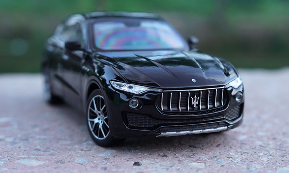 Maserati Levante em Escala 1:24