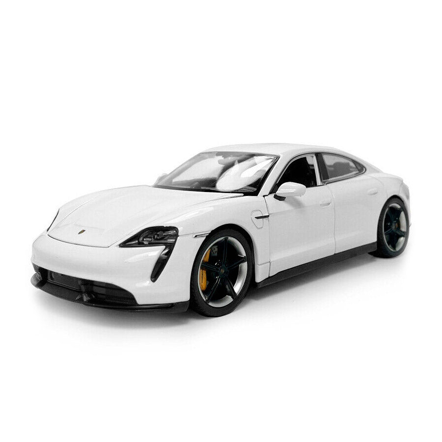 Porsche Taycan Turbo S em Escala 1:24