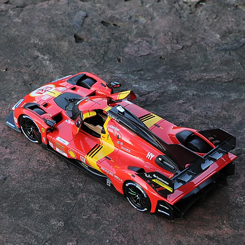 Ferrari 499P (24 Horas de Le Mans) em Escala 1:24