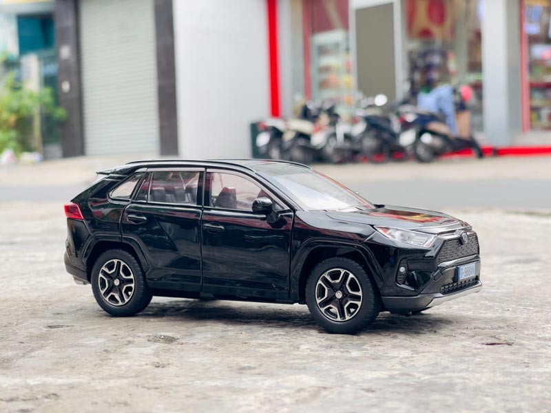 Toyota RAV4 – Miniatura 1:22 com Luzes e Sons