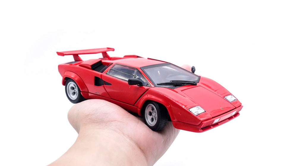 Lamborghini Countach LP5000 S 1:24