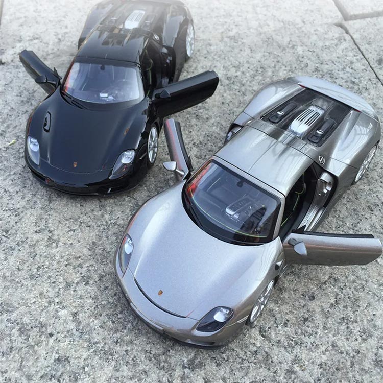 Porsche 918 Spyder (Escala 1:24)