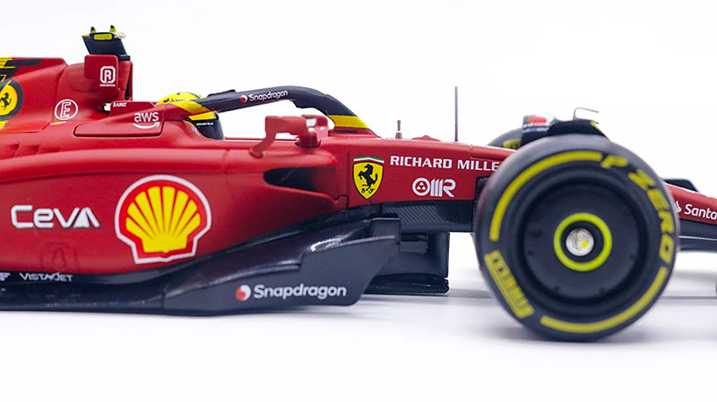 Miniatura Grande de Ferrari F1 - Aniversário de 75 anos (Escala 1:24)