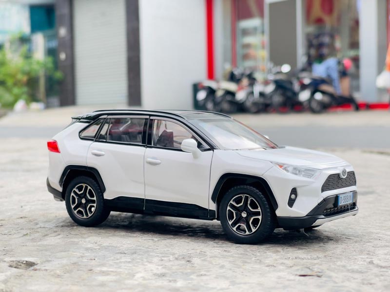 Toyota RAV4 – Miniatura 1:22 com Luzes e Sons