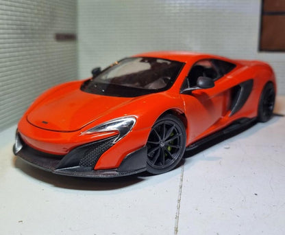 McLaren 675LT Escala 1:24