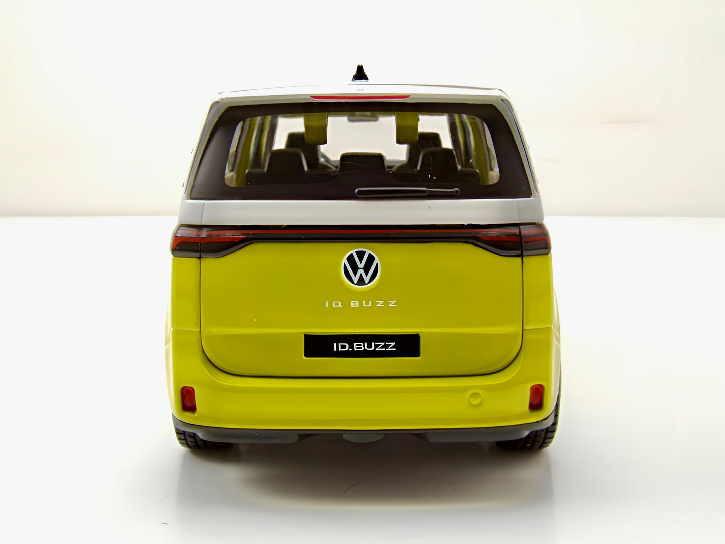 Volkswagen ID. Buzz em Escala 1:25